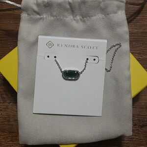 ✨ Kendra Scott Elisa Necklace NWT – Best Gift! ✨